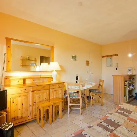 Saint James-3 By Interhome