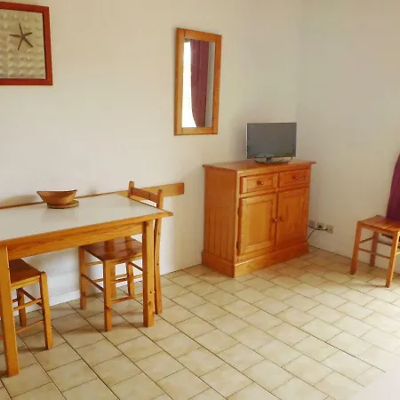 Appartement Saint James-3 By Interhome