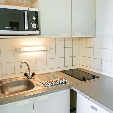 Appartamento Saint James-3 By Interhome