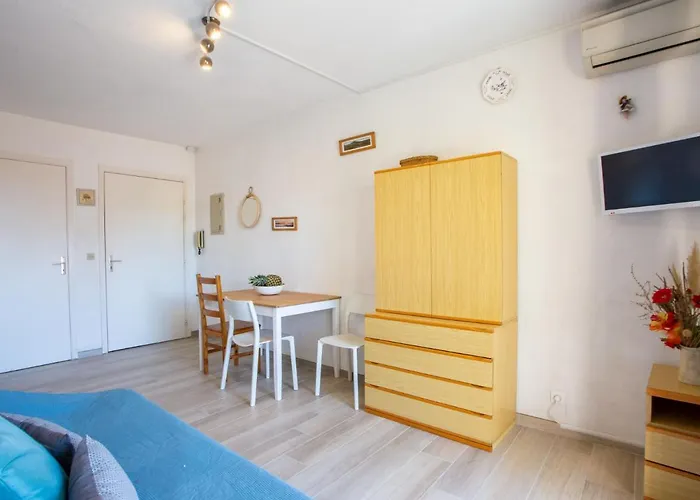 Saint James-3 By Interhome Appartement Le Lavandou