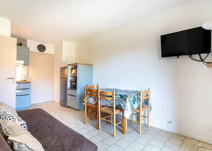 Appartement Saint James-3 By Interhome Le Lavandou