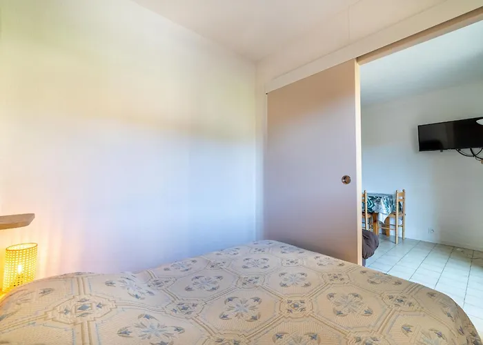 Saint James-3 By Interhome