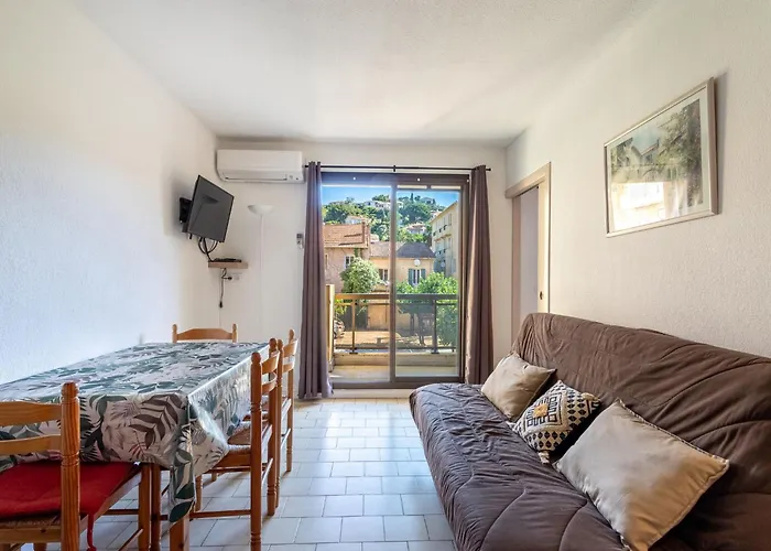 Saint James-3 By Interhome Appartement