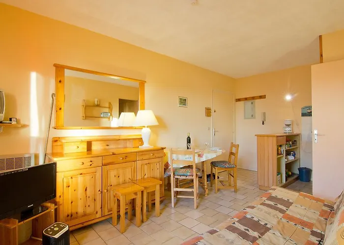 Saint James-3 By Interhome