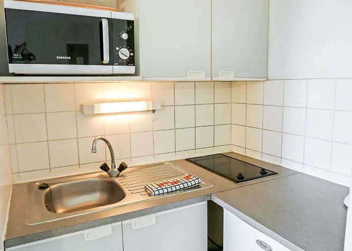 Appartement Saint James-3 By Interhome